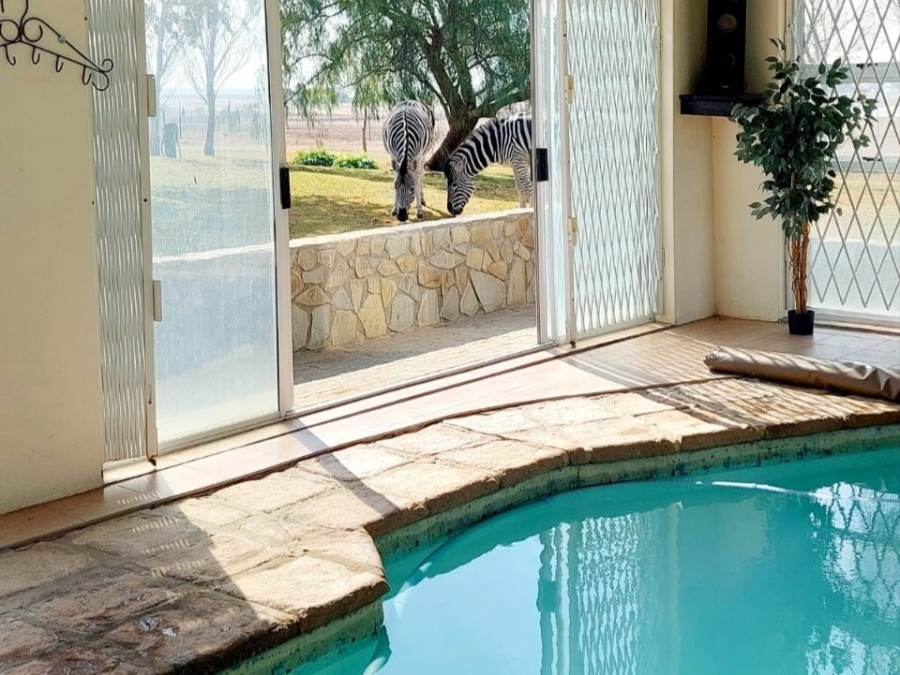 5 Bedroom Property for Sale in Oranjeville Free State